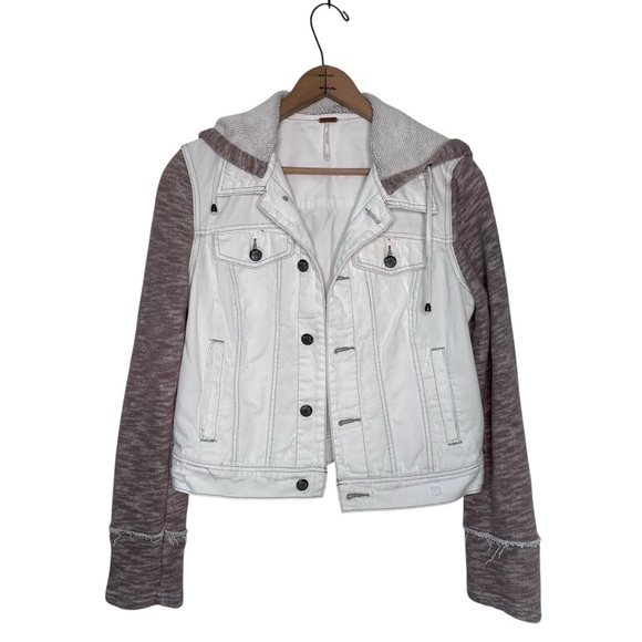 Free People | Knit Hooded White Denim Distressed Jean Jacket Fabric Sleeves Sz M - Picture 2 of 12
